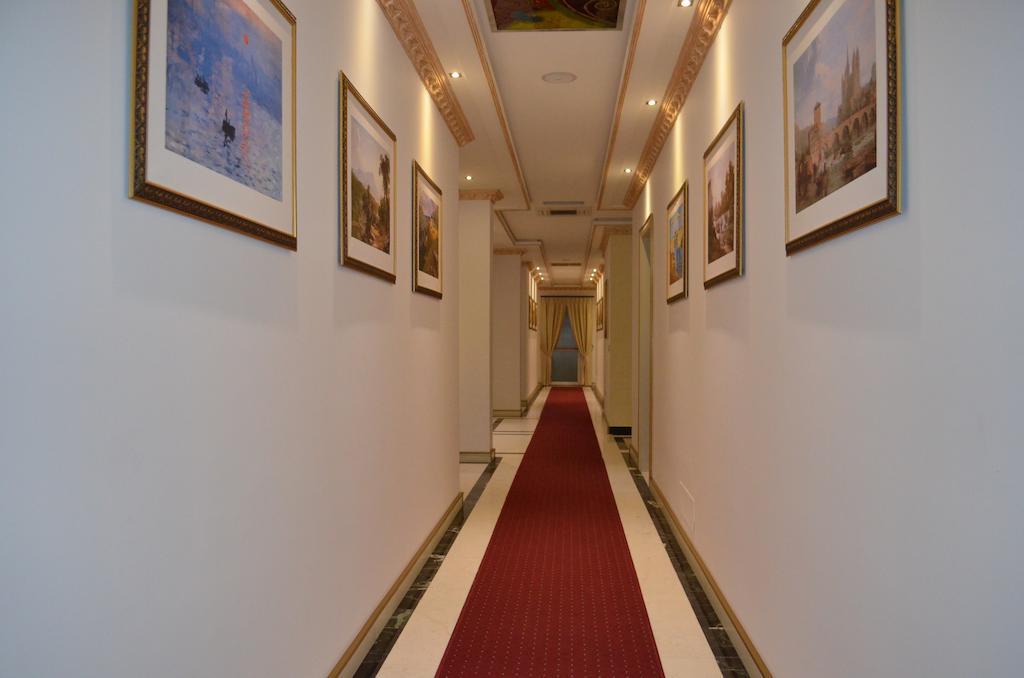 Hotel Mustang Vasqarr エクステリア 写真