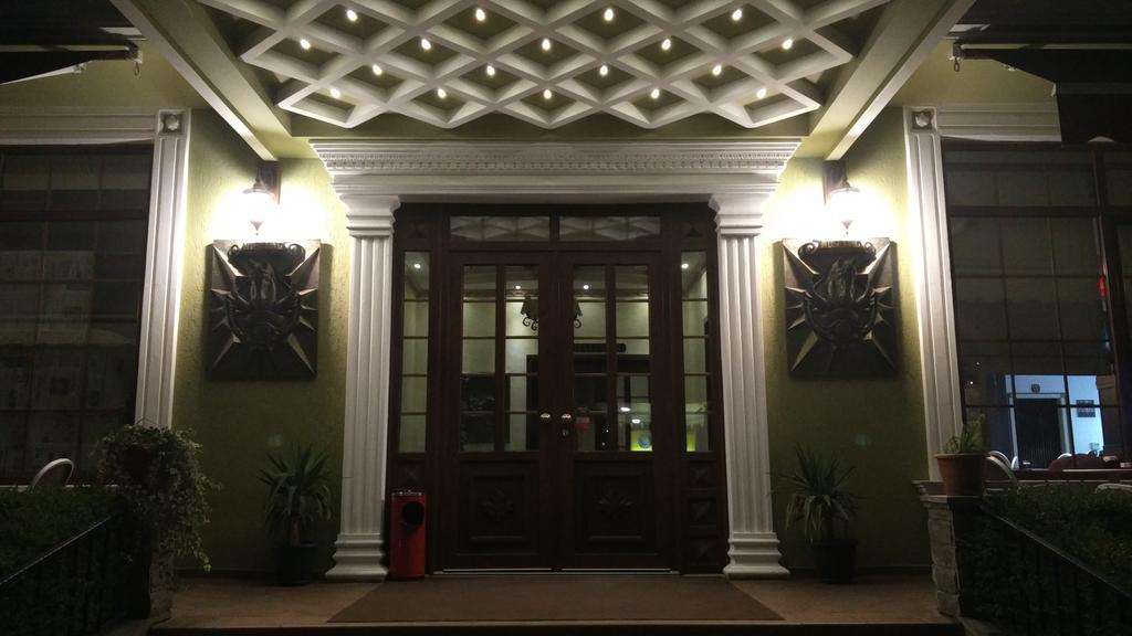 Hotel Mustang Vasqarr エクステリア 写真