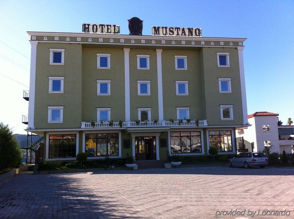Hotel Mustang Vasqarr エクステリア 写真